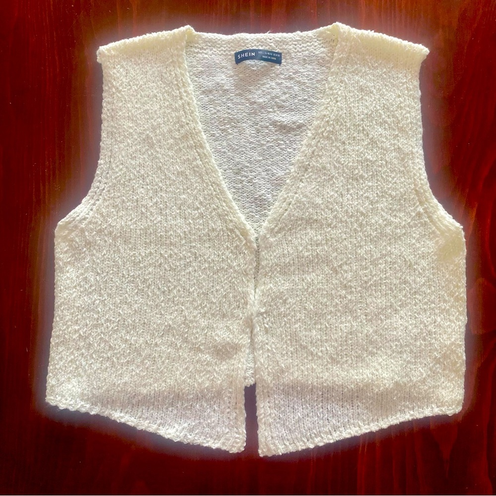 Knit Vest Cream Size L (fits like a Small)